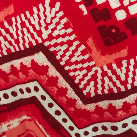 💥SALE💥 🔴2/$10 No Boundaries Juniors Red Chevron Print Tank Top - Picture 4 of 7